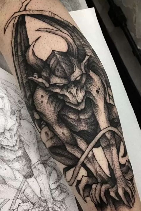 Gargoyle Tattoos, Guy Tattoos, Graphic Tattoos, Trippy Tattoo Ideas, Ant Tattoo, Trippy Tattoo, Gargoyle Tattoo, Real Tattoos, Castle Tattoo