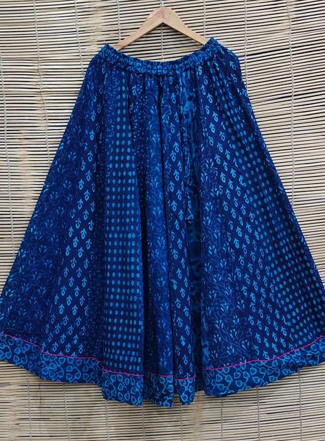 Block Print Kurti Designs, Printed Kurti Designs, Choli Design, Skirt Indian, Chaniya Choli Designs, Choli Dress, Navratri Chaniya Choli, Designer Kurti Patterns, Kurti Patterns