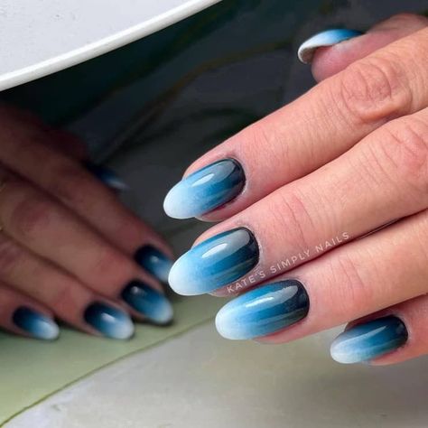 Dark Blue Ombre Nails, Blue Ombre Nail, Blue Ombré Nails, Nail Logos Ideas, Cool Manicure, Nail Logos, Ombre Nail Ideas, Ombre Nail Polish, Shellac Nail Designs