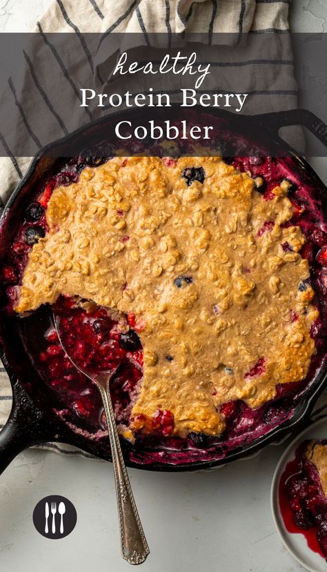 Breakfast Cobbler Healthy, Healthy Cobbler Recipes, Protein Cobbler, Healthy Berry Cobbler, Vegan Blackberry Cobbler, Breakfast Cobbler, Berry Oatmeal Bake, Fwtfl Recipes, Gluten Free Cobbler