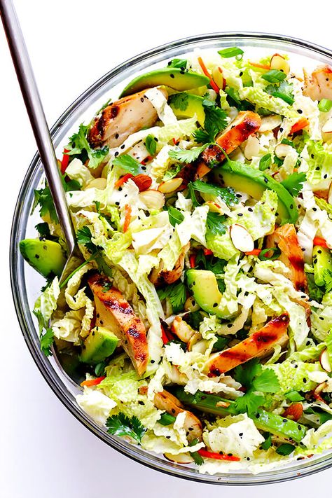 Chicken Chopped Salad Recipes, Almond Dressing, Chopped Chicken Salad, Salad Asian, Asian Salad Recipe, Chopped Salad Recipe, Make Ahead Salads, Chopped Salad Recipes, Chicken Chopped Salad