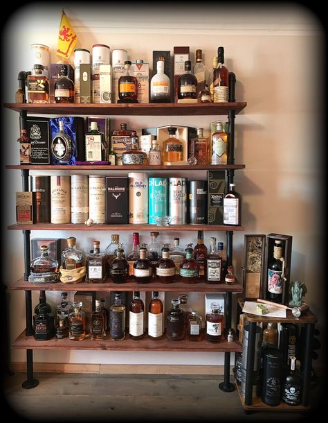 Whisky Shelf, Drinks Pictures, Whisky Collection, Cocktail Drinks, Liquor Cabinet, Gin, Rum, Shelves, Drinks