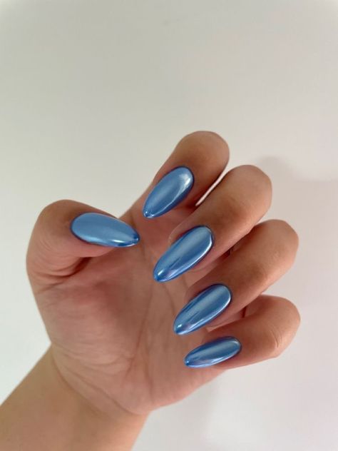 Metalic Blue Nails Gel, Blue Chrome Nails, Trendy Shades, Chrome Nails Designs, Blue Chrome, Pearl Nails, Blue Nail, Minimalist Nails, Dream Nails