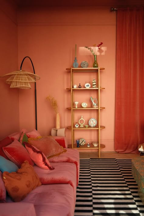 Peach Living Rooms, Living Room Orange, Pink Living Room, Colourful Living Room, Pink Room, Living Room Colors, Living Room Inspo, Pink Walls, Room Aesthetic