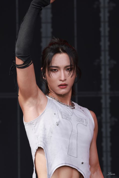 Seonghwa Belly Chain, Seonghwa Full Body Pic, Male Standing Pose Reference, Ateez Pirates, Ateez Pics, Seong Hwa, Ateez Seonghwa, Park Seong-hwa, Park Seonghwa