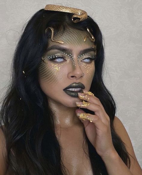 Medusa Makeup, Medusa Costume, Costume Ideas, Halloween Costumes, Make Up, Nails, Halloween, Makeup