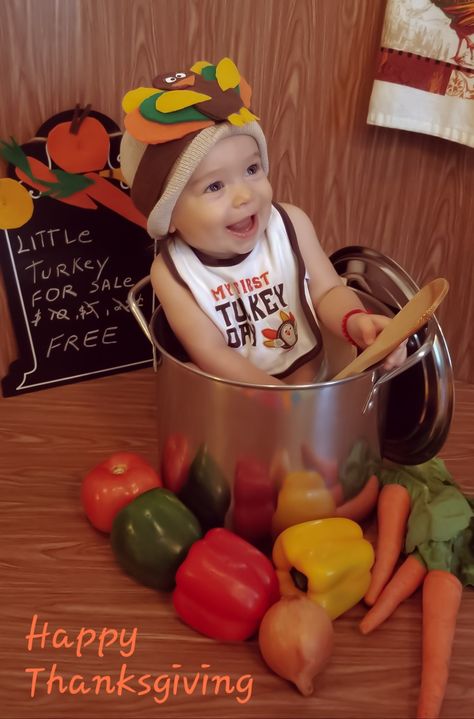 My First Thanksgiving, 1st Thanksgiving, Toddler Photoshoot, Thanksgiving Photos, Monthly Baby Pictures, Thanksgiving Pictures, Thanksgiving Inspiration, Toddler Photos, Thanksgiving Baby