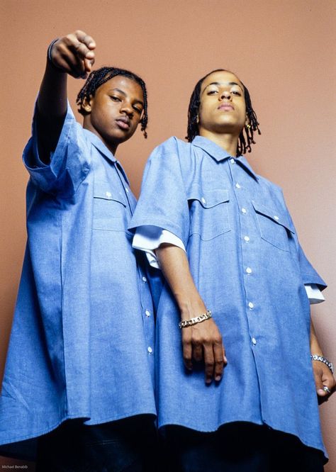 Kriss Kross 90s, Kriss Kross, Kris Kross, 90s Outfits, 90s Inspired Outfits, 90s Hip Hop Fashion, Glo Up, 90s Hip Hop, 90s Outfit