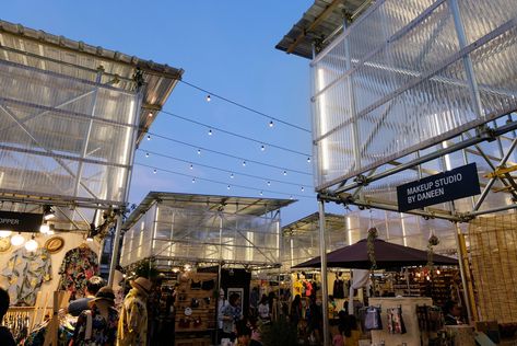 Scaffolding Design, Tokyo Architecture, Architecture Concept Diagram, House Deck, Adaptive Reuse, Green Sky, Outdoor Market, Festival Design, Scaffolding