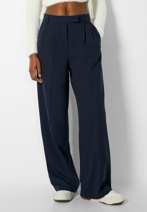 Dark Blue Trousers Outfit, Blue Trousers Outfit, Trouser Outfit, Blue Trousers, Fitted Trousers, Tailored Pants, Tailored Trousers, Blue Suit, Pants Outfit