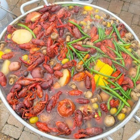 Louisiana Crawfish Boil - Barefeet in the Kitchen Louisiana Crab Boil, Boiled Crawfish, Shrimp And Crab Boil, Cauliflower Leaves, Louisiana Seafood, Louisiana Crawfish, Crimini Mushrooms, Crab Boil, Yellow Potatoes