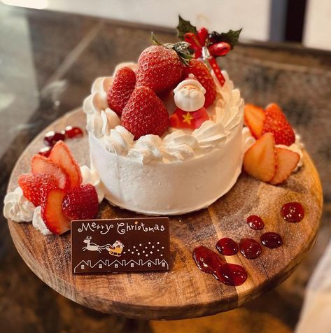 Japan Christmas Cake, Japanese Cream Cake, Christmas Korean Cake, Christmas Strawberry Cake, Korean Christmas Cake, Strawberry Whipped Cream Cake, Japanese Christmas Cake, Japan Cake, Christmas Strawberry