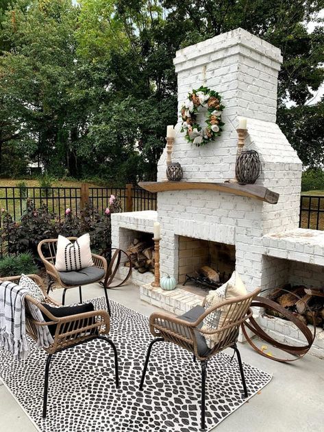 Outside Fireplace, Outdoor Fireplace Designs, Outdoor Fireplace Patio, Boho Patio, Backyard Fireplace, Patio Fireplace, Fall Outdoor Decor, Patio Decorating, Outdoor Heating