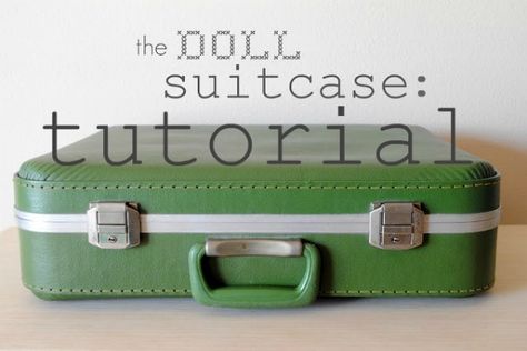 wish I could get it together enough to make one of these! Diy Doll Suitcase, Portable Doll House, Doll Suitcase, Diy Suitcase, Cute Suitcases, American Girl Accessories, Old Suitcases, Worry Dolls, Vintage Suitcases