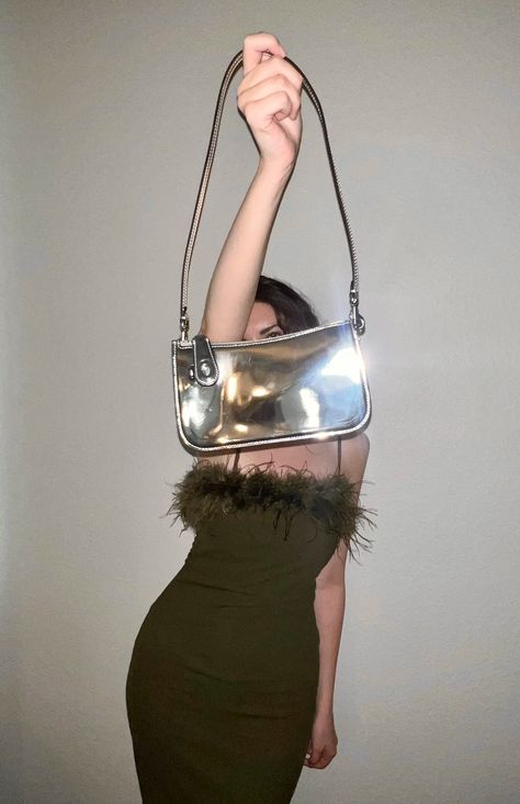 Chrome Purse Outfit, Coach Penn Shoulder Bag, Metallic Bag Outfit, Silver Bag Outfit, Metallic Fashion, Shoulder Bag Outfit, Purse Outfit, Silver Handbag, 2024 Year