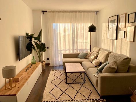 Cozy Luxury, Room Cozy, Apartment Living Room Design, Small Apartment Living Room, Small Living Room Decor, Small Apartment Living, 아파트 인테리어, Home Design Living Room, Apartment Decor Inspiration