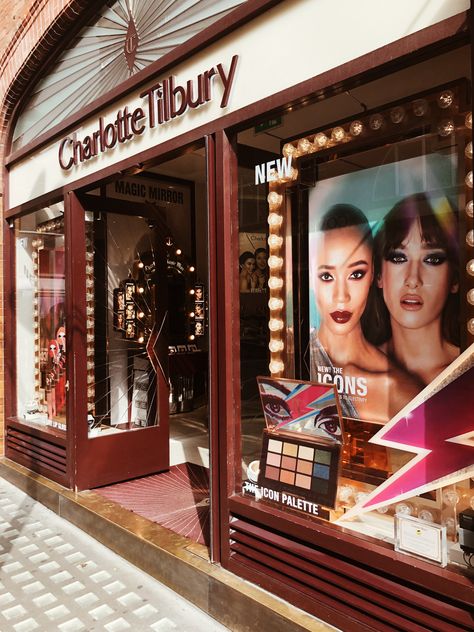 Charlotte Tilbury Store, British Home, Magic Mirror, Beauty Studio, Covent Garden, Flagship Store, Charlotte Tilbury, Beauty Brand, Event Decor