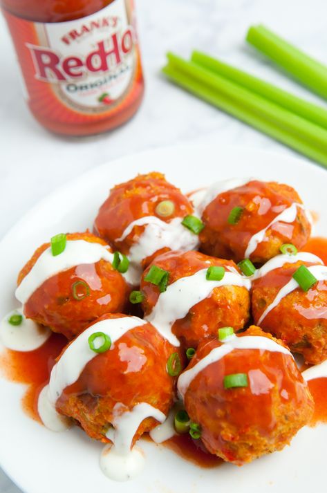 Buffalo Chicken Meatballs - Tabitha Talks Food Buffalo Chicken Balls, Buffalo Balls, Baked Lemon Pepper Wings, Buffalo Chicken Appetizers, Blue Cheese Dipping Sauce, Buffalo Meatballs, Buffalo Chicken Recipe, Chicken Franks, Easy Buffalo Chicken