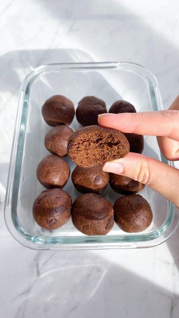 Protein Balls With Flax And Chia, Protein Balls With Flax Seed And Protein Powder, Chocolate Protein Powder Energy Balls, Gluten Free Protein Balls No Oats, Oatmeal Peanut Butter Protein Balls Flax Seed, Seed Balls, Double Chocolate Brownies, Whey Protein Powder, No Bake Brownies