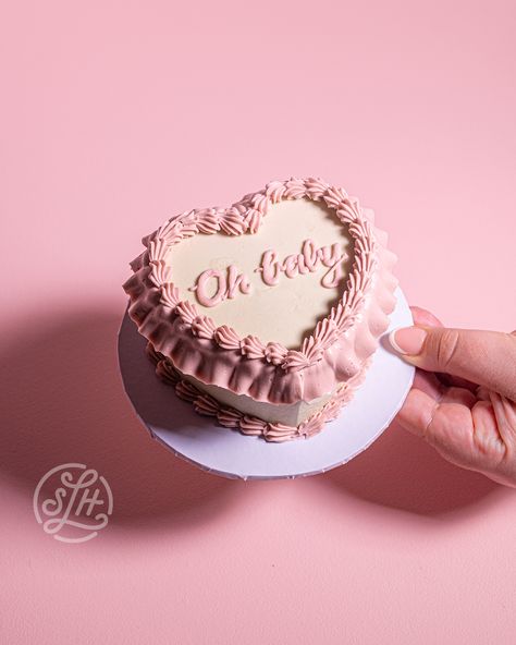 💖 You asked, we listened, Cakelettes! 💖 Say hello to the newest little love on our website - 'Heartsy' - our heart-shaped mini cake! 🥰🍰 She’s sweet, she’s cute, and she’s ready to steal hearts! 💓✨ Tap the 'Mini Cake' link in bio to order 🥰🌸 #SweetLionheart #MiniCake #MiniCakeCapeTown #BentoCakeCapeTown #HeartBentoCake Stolen Heart, Mini Cake, Occasion Cakes, Mini Cakes, Gift Basket, Say Hello, Gift Baskets, Link In Bio, Heart Shapes