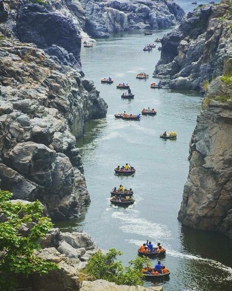 Hogenakkal falls in Karnataka. Hogenakkal Falls, Kaveri River, Hydroelectric Power, Travel Advisor, Ooty, Hydro Electric, Travel Places, Tamil Nadu, Fall Photos