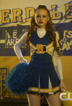 Riverdale Cheryl Cheerleader, Riverdale Cheerleader Outfit, Cheerleading Outfits Aesthetic, Riverdale Cheerleader, Cheryl Blossom Aesthetic, Blonde And Brunette Best Friends, Cheer Costumes, Cheerleading Party, Cheerleader Outfit