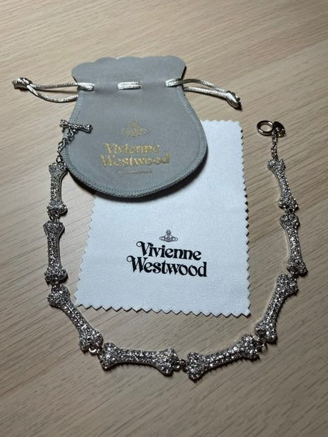 Vivienne Westwood Necklace, Westwood Necklace, Dope Jewelry Accessories, Happy Jewelry, Bone Necklace, Jewelry Accessories Ideas, Dope Jewelry, Girly Accessories, Jewelry Lookbook