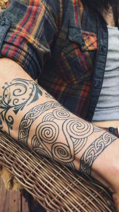 These designs from the Celtic culture have become a source of inspiration to body art.#celtic #tattoos Ancient Celtic Symbols, Celtic Band Tattoo, Celtic Sleeve Tattoos, Celtic Tattoos For Men, Scottish Tattoos, Celtic Tattoo Symbols, Pagan Tattoo, Celtic Tattoo Designs, Cream Tattoo