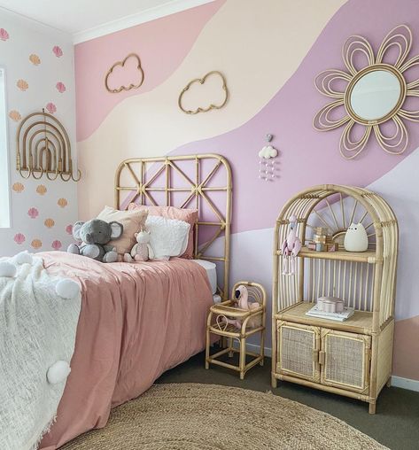 Kids Pastel Bedroom, Pastel Girls Room Bedroom, Girls Bedroom Ideas 5 Yo, Pastel Girls Bedroom Ideas, Girls Bedroom Age 7, Elementary Girl Bedroom, Paint Ideas For Girls Bedroom, Pastel Toddler Girl Room, Girl Bedroom Ideas For Kids