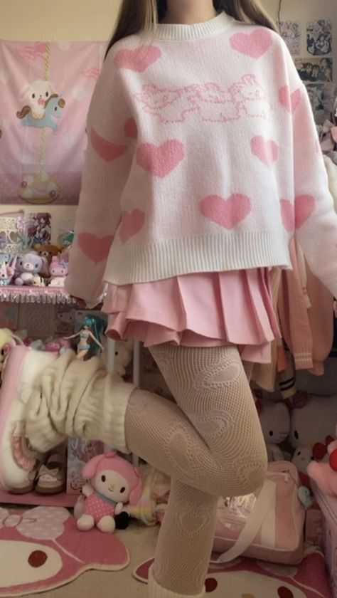 Aesthetic Creepy, Cute Pastel Outfits, Questioning Reality, Sanrio Outfits, Creepy Cute Aesthetic, Kawaii Outfit Ideas, Creepy Core, Hello Kitty Clothes, Pastel Outfit