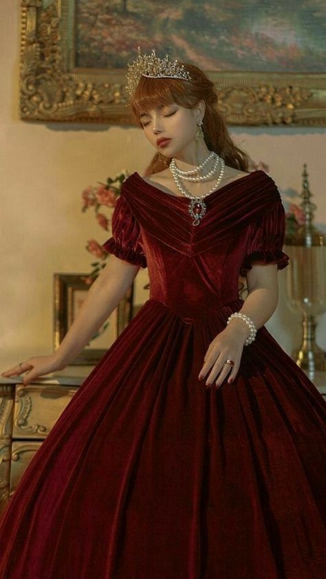 Halloween Ball Gown, Gothic Rococo, Ball Gown Vintage, Gown Aesthetic, Victorian Gown, Halloween Ball, Gown Vintage, Red Velvet Dress, Royal Dresses