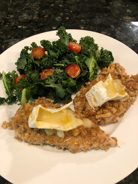 Walnut crusted chicken with honey and Brie - Dining and Cooking Brie Dinner, Honey And Brie, Walnut Crusted Chicken, Chicken Brie, Chicken With Honey, Walnut Chicken, Walnut Crust, What Is For Dinner, Crusted Chicken