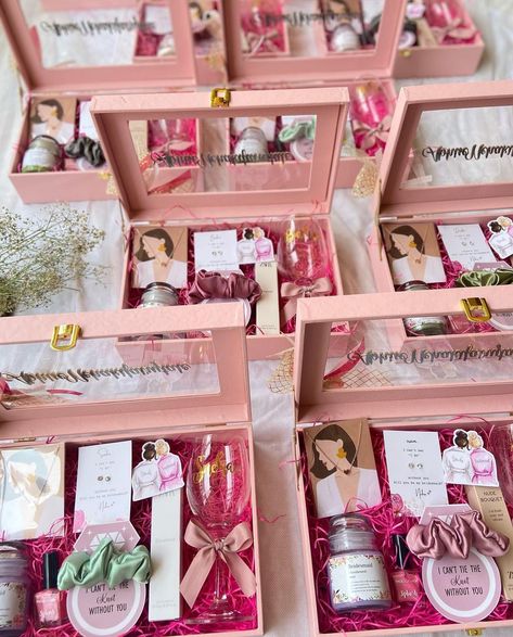 Bridesmaid Hampers 👯‍♀️👰‍♀️ DM for customisations #bridesmaidhampers #bridesmaidgifts #giftsforher #bridesmaids #bridetobegifts… | Instagram Indian Bridesmaid Gift Boxes, Indian Bridesmaid Proposal, Best Bridesmaids Gifts, Bridesmaid Hamper Ideas Indian, Wedding Hampers For Bride, Bridesmaid Hamper Ideas, Wedding Gift Decoration Ideas, Bridesmen Gifts, Bridal Hamper