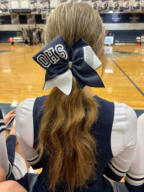 Low Ponytail Cheer Hair, Hairstyles With Cheer Bows, Cheer Hair With Bow, Cheer Bow Hairstyles, Hairstyles For Cheerleading, School Cheer Hairstyles, Cheer High Ponytail, Cheerleading Hairstyles With Bows, Cheer Hair Ideas