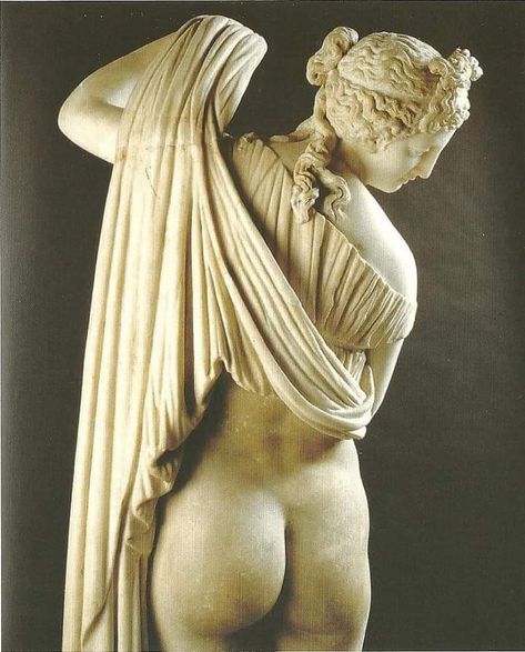 Statue Of Aphrodite, Aphrodite Art, Aphrodite Aesthetic, Ancient Greek Sculpture, Anatomy Sculpture, Roman Statue, Classic Sculpture, Greek Statues, Rome Tours