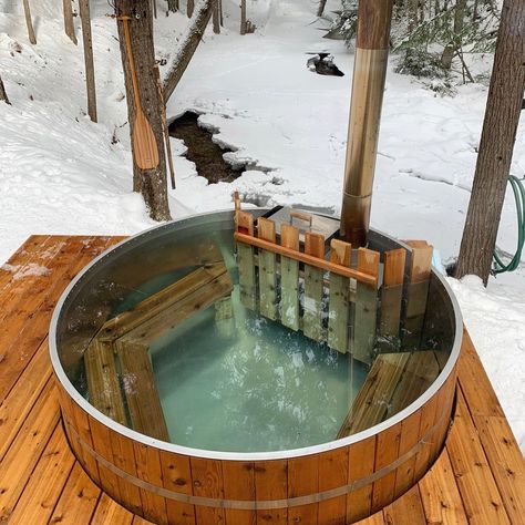 Home Onsen, Outdoor Clawfoot Tub, Benefits Of Cold Water, Wood Burning Hot Tub, Outdoor Cooking Fireplace, Cold Water Benefits, Wood Fired Hot Tub, Cold Water Therapy, Cedar Hot Tub