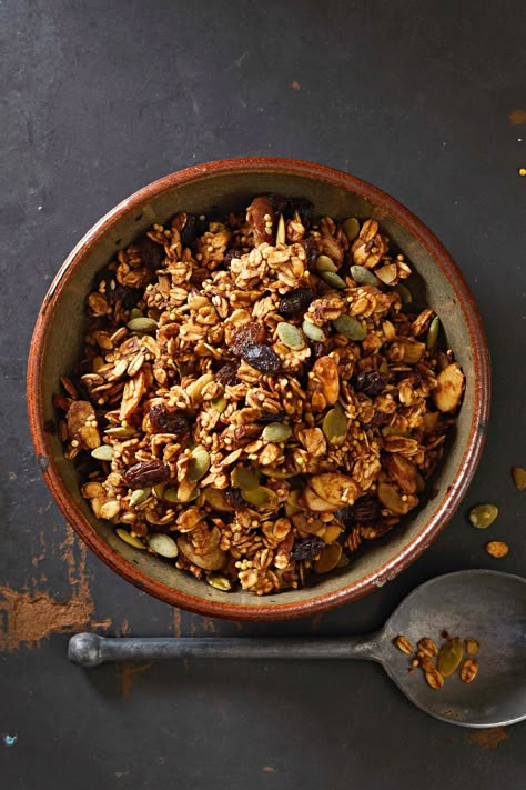 Pumpkin Seed Granola, Seed Granola, Low Residue Diet, Healthy Vegan Diet, Refined Sugar Free Recipes, Dried Dates, Raw Pumpkin Seeds, Cooking Courses, Forks Over Knives