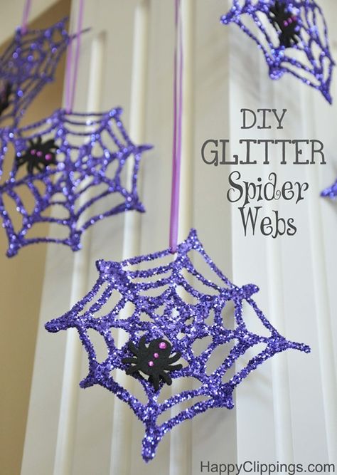 Spider Crafts, Hallowen Ideas, Halloween Arts And Crafts, Diy Glitter, Easy Halloween Crafts, Spider Webs, Glitter Diy, Halloween Crafts For Kids, Theme Halloween