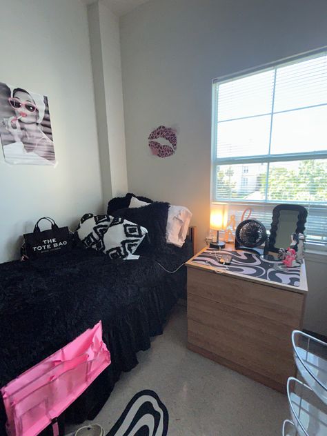 Black girl dorm 
Dorms
Aesthetic dorm College Dorm Room Ideas Black Women, Dorm Room Inspiration Aesthetic, Hbcu Dorm Room Ideas, Black Dorm Room Ideas, Black Dorm Room, Doorm Room Ideas, Dorm Room Black, College Dorm Room Ideas Aesthetic, Dorm Room Ideas Aesthetic