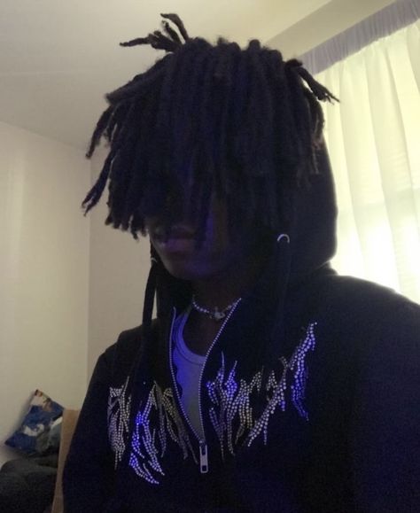 Alt Dreadhead, Black Nonbinary Aesthetic, Black Alt People, Guys Dreads, Y2k Dreadheads, Black Alt Aesthetic, Alt Locs, Black Alt Hairstyles, Alt Black Hairstyles