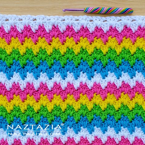 Crochet Mini Zigzag Stitch - Naztazia ® Angel Baby Crochet, Zigzag Crochet, Zig Zag Crochet, Slip Stitch Crochet, Zigzag Stitch, Ripple Stitch, Chevron Stitch, Zigzag Design, Easy Stitch