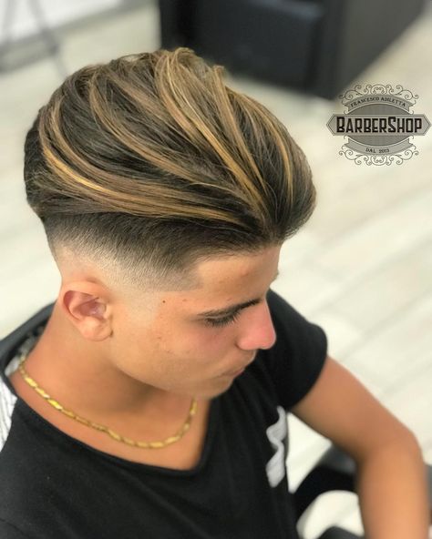 Hair Myth, Chestnut Hair Color, Mens Hair Colour, Mens Hairstyles Medium, Men Hair Color, Fade Haircuts, High Fade, Slick Back, Air Dry Hair