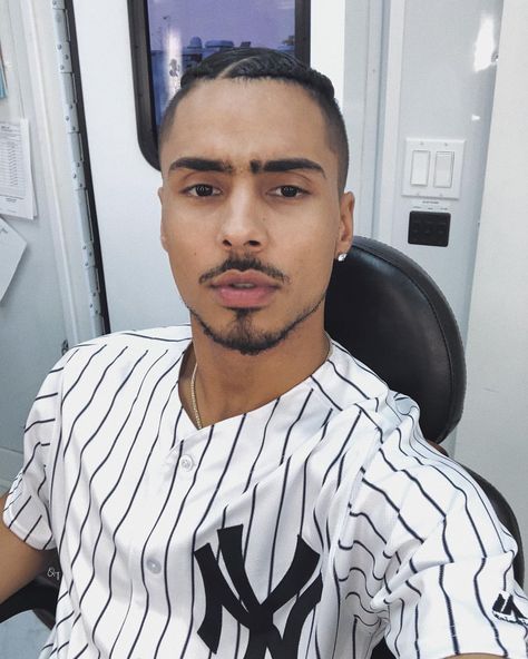 Derek Jeter Jones ⭐️ Quincy Combs, Quincy Brown, Mixed Boy, Hey Handsome, Derek Jeter, Most Beautiful Man, Cute Celebrities, Man Crush