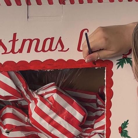 Brooke Styles on Instagram: "One of my favourite part of Christmas DIY advent calendars 🎁🎄🗓️ this year I wanted to make something a little different and created a huge candy christmas countdown and wrapped all the little gifts like Christmas lollies 🍬 full of inside jokes and favourite treats 💖 #christmasdiy #christmascountdown #adventcalendar #diyadventcalendar" Diy Christmas Countdown, Countdown Calendar Diy, Candy Advent Calendar, Christmas Countdown Diy, Countdown Gifts, Diy Christmas Candy, Christmas Advent Calendar Diy, Christmas Countdown Calendar, Advent Calenders