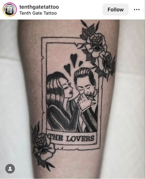 Old School Tattoo Men, Addams Family Tattoo, Family Tattoos Ideas, Cartoon Kiss, Family Tattoo Ideas, Morticia And Gomez, Tarot Tattoo, Traditional Tattoo Designs, Family Tattoo