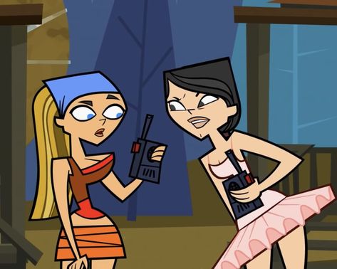 Heather And Lindsay Total Drama, Lindsay And Heather, Lindsay Tdi, Fashion Pfp, Total Drama Pfp, Heather Total Drama, Tdi Pfps, Clone High, Drama Tv