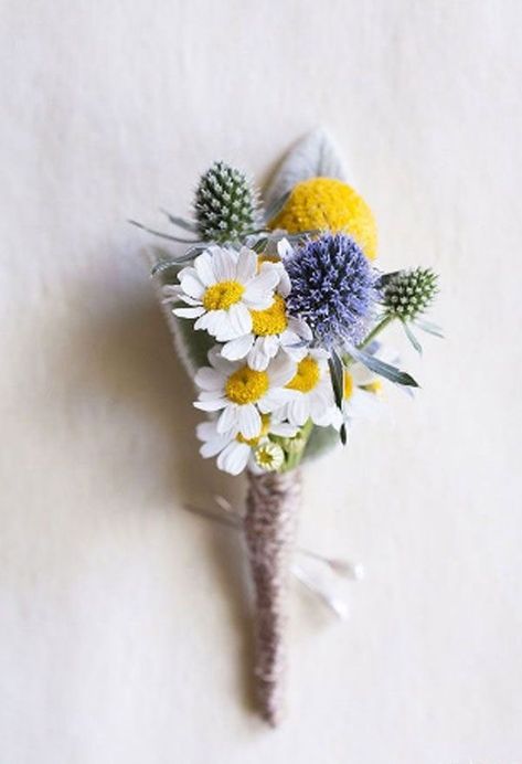 Spring Buttonholes, Diy Buttonholes, Spring Reception, Wedding Flowers Tulips, Wedding Boutonnieres, Button Holes Wedding, Tafel Decor, Spring Weddings, Boutonniere Wedding