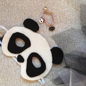 Panda Costume Diy, Bear Fancy Dress, Panda Birthday Party Decorations, Panda Costume, Panda Mask, Panda Birthday Party, Panda Costumes, Panda Birthday, Diy Props