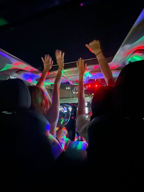 #night #driving #sunroof #music Hands Out The Sunroof Aesthetic, Sunroof Aesthetic, Playlist Pics, Party Life, Sun Roof, Phone Decor, Night Driving, My Way, Bucket List