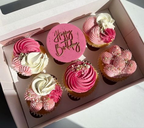 Happy Birthday Cupcakes Ideas For Women, Happy Birthday Cupcakes Ideas, Birthday Cupcakes Ideas For Women, Diva Cupcakes, Birthday Cupcakes Ideas, Cupcake Decorating Tips, Cupcakes Ideas, Happy Birthday Cupcakes, Cupcake Decoration